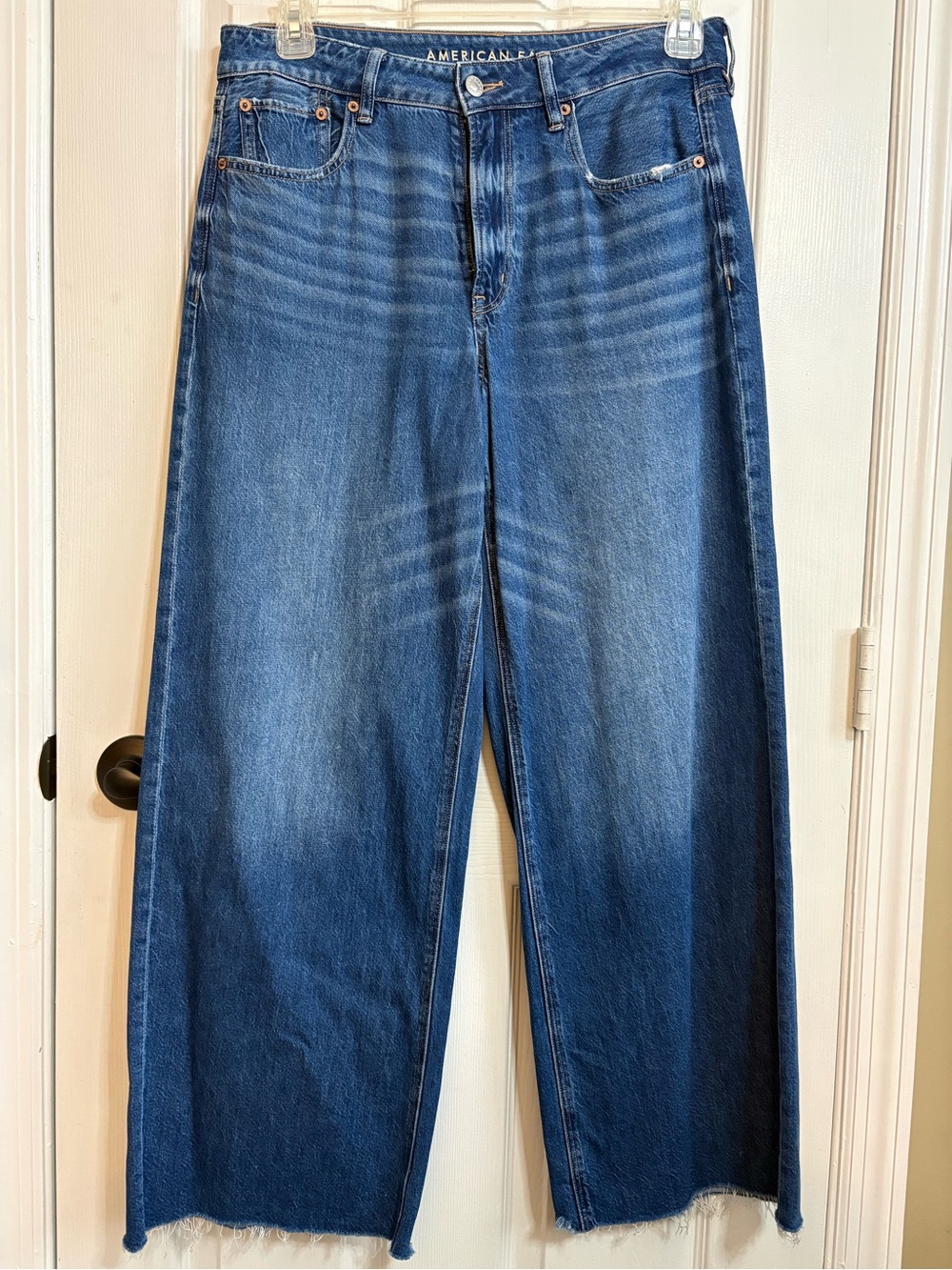 American Eagle Super High-Rise Baggy Wide Leg Ankle Blue Jeans, Size 8 Long